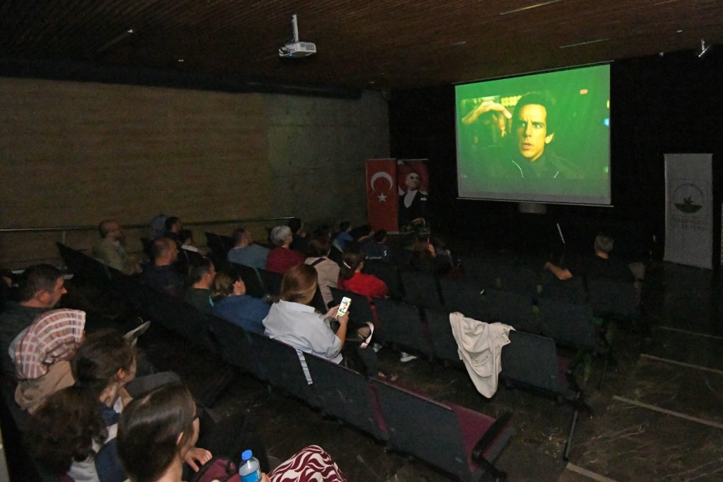 Osmangazi’de “Müzede Bir Gece” Keyfi… Panorama 1326 Bursa Fetih Müzesi’nde Sinema ve Tarih Buluştu