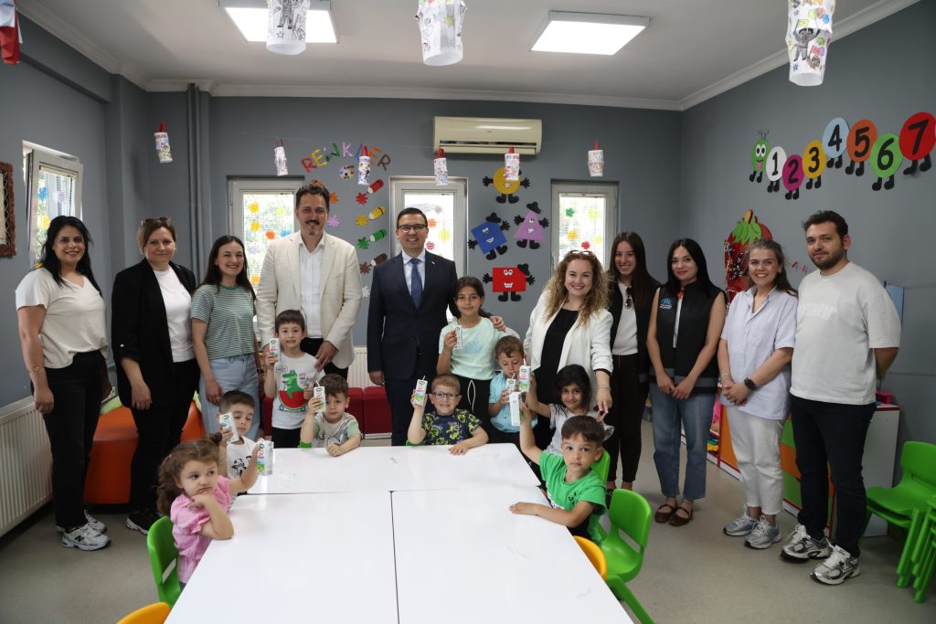 Nilüfer’de Çocuklara Süt Desteği… Nilüfer Belediyesi ve Gıda Mühendisleri Odası’ndan Anlamlı İş Birliği