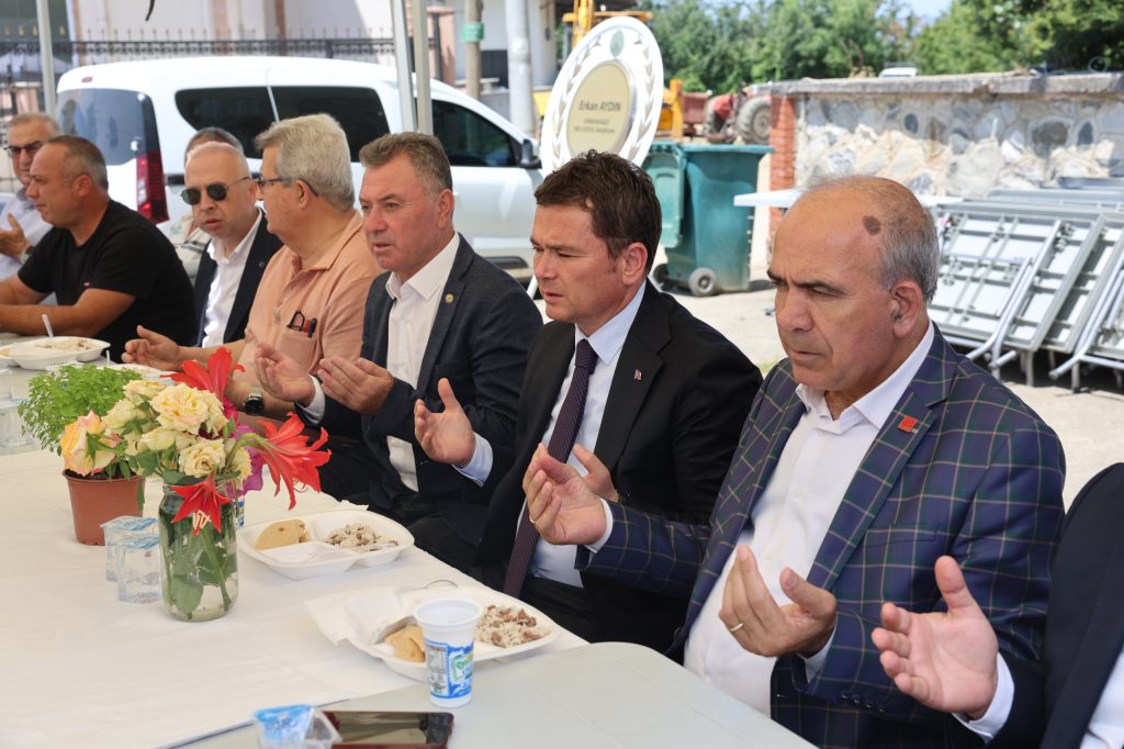 Başkan Erkan Aydın Yeniceabat’ta Vatandaşla Buluştu