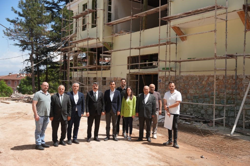 Yıldırım’da Mollaarap Dönüşüyor… Fetih Korusu ve Fevziye Parkı ile Tarihi Miras Geleceğe Taşınıyor