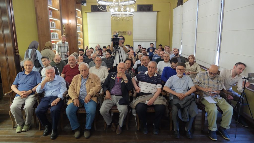 Alev Alatlı Merkezi’nde Entelektüel Buluşma... Yıldırım’da ‘Eleştirel Düşünme’ye Yoğun İlgi