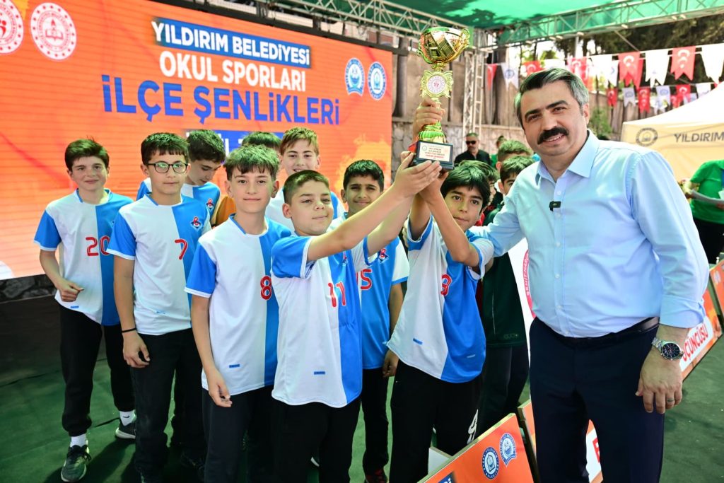 Yıldırım’da Dev Gençlik Buluşması… 2. Bursa Gençlik ve Teknoloji Festivali Coşkuyla Başladı