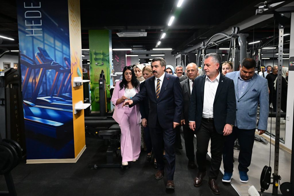 Yıldırım’da Bağlaraltı Kadın Spor Merkezi Açıldı... Başkan Yılmaz’dan Piremir Müjdesi