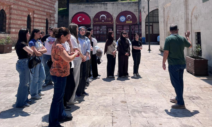 Yıldırımlı Gençler Tarihi Yerinde Keşfediyor: “Adım Adım Kadim Bursa