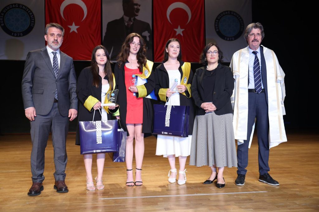 Başkan Vekili Şahin Biba’dan genç mimarlara tavsiye: “En büyük başarınız mesleğinizi vicdan ve ahlakla yapmak olacaktır”