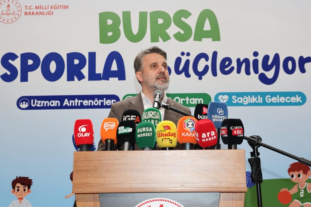Bursa’da Yaz Spor Okulları Başladı...Tofaş Spor Salonu’nda Dev Açılış