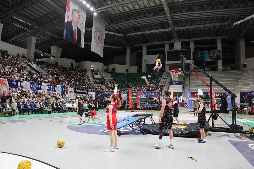 Bursa’da 30 bin çocuk yazı sporla geçirecek