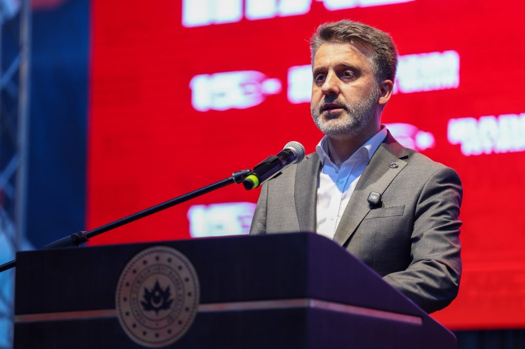 Bursa’da 15 Temmuz Coşkusu: Binlerce Vatandaş Meydanlara Akın Etti