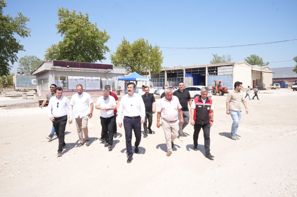 Yenişehir’de Buğday Hasadı Başladı: Başkan Ercan Özel’den Üreticiye Tam Destek
