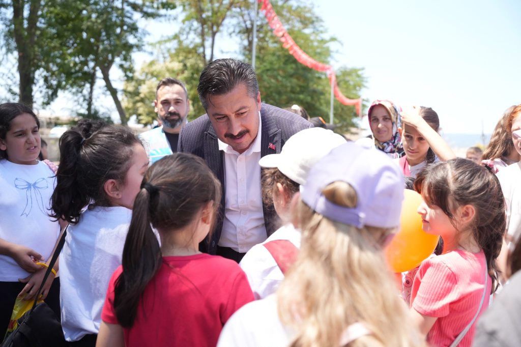 Yenişehir Hayvan Bakımevi ve Doğal Yaşam Alanı Kapılarını Çocuklara Açtı