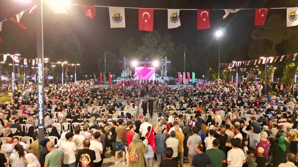 “15 Temmuz Ruhunu İnegöl Meydanında Yaşatmaya Devam Edeceğiz”