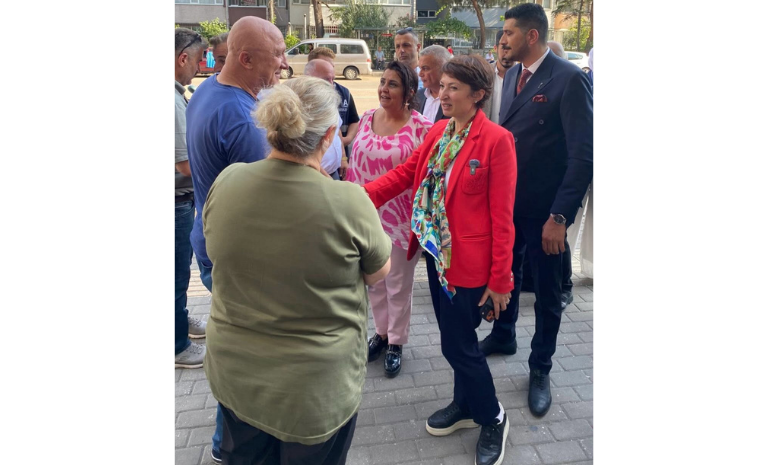 Anahtar Parti Bursa Teşkilatı Yeşilyayla’da Vatandaşla Buluştu