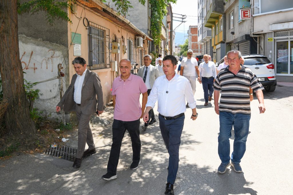 Başkan Erkan Aydın Başaran Mahallesi’nde Vatandaşla Buluştu