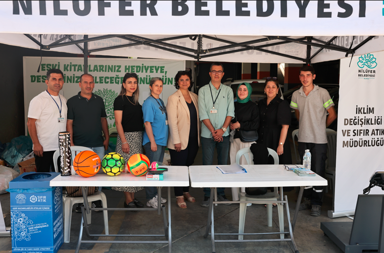 Nilüfer’de Tonlarca Kağıt Geleceğe Dönüşüyor