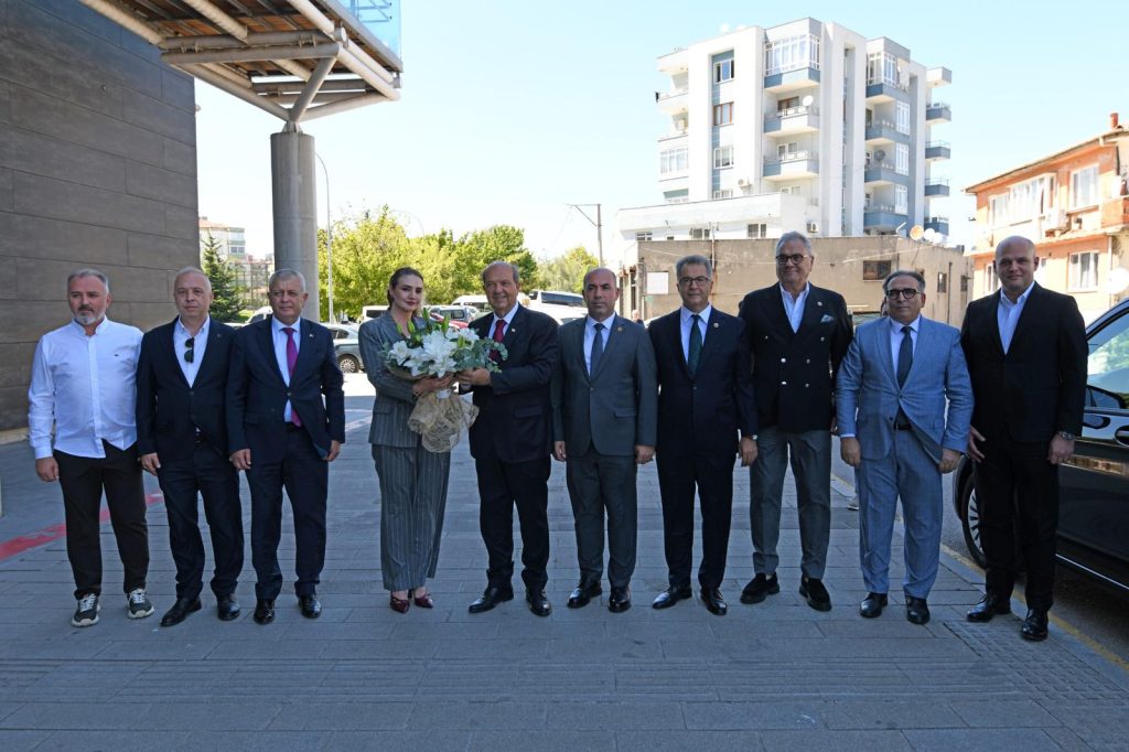 Ersin Tatar'dan Bursalılara davet