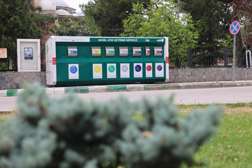 Osmangazi Belediyesi’nden Geri Dönüşüm Seferberliği 