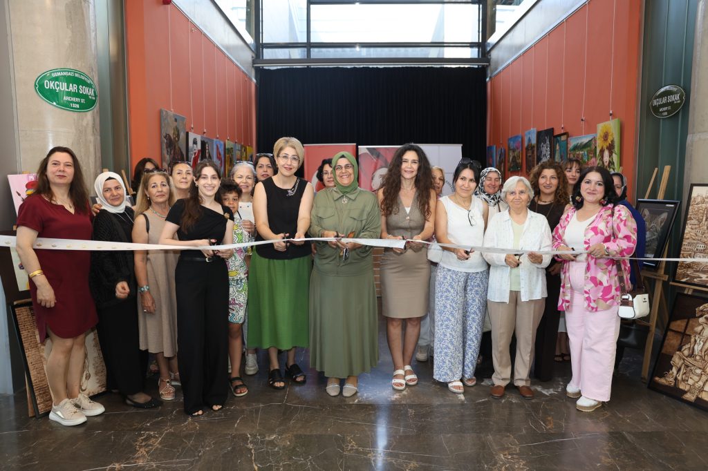 Panorama 1326’da OSMEK Rüzgarı… Elmasbahçeler Kursiyerlerinden Muhteşem Sergi