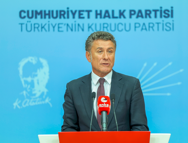 CHP’li Orhan Sarıbal’dan Mevsimlik Tarım İşçileri Çıkışı: “Emek Yoksa Üretim Yok”