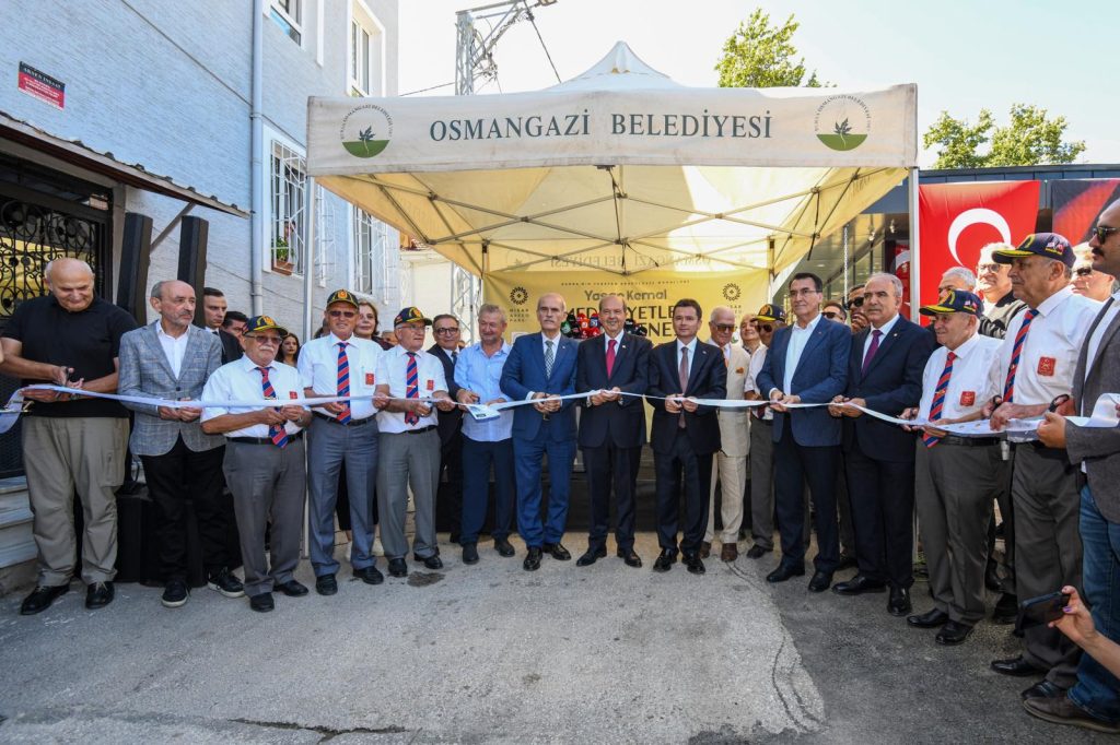 Osmangazi’de Yaşar Kemal Medeniyetler Kütüphanesi Hizmete Açıldı Osmangazi’de Yaşar Kemal Medeniyetler Kütüphanesi Hizmete Açıldı