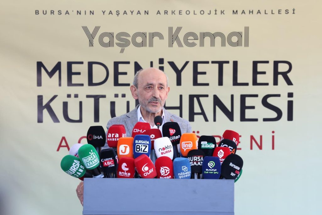 Osmangazi’de Yaşar Kemal Medeniyetler Kütüphanesi Hizmete Açıldı Osmangazi’de Yaşar Kemal Medeniyetler Kütüphanesi Hizmete Açıldı