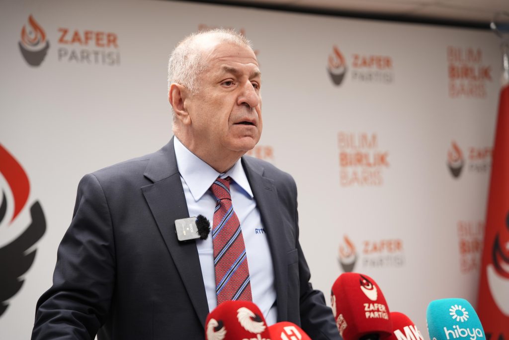 Bütün Vatansever, Atatürkçü,Milliyetçi Parti Ve Kadroları Türkiye Cumhuriyeti’ni Savunmak İçin Bir Araya Gelmeye Davet Ediyoruz
