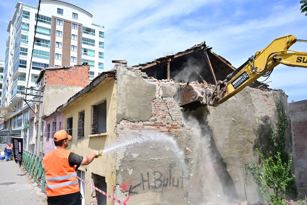 Sinandede Dönüşümde İlk Kepçe Vuruldu Sinandede Dönüşümde İlk Kepçe Vuruldu