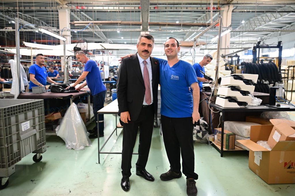 Yıldırım’da İstihdam Seferberliği: Yıldırım İstihdam Merkezi 5 Yılda 5 Bin 780 Kişiyi İş Sahibi Yaptı Yıldırım’da İstihdam Seferberliği: Yıldırım İstihdam Merkezi 5 Yılda 5 Bin 780 Kişiyi İş Sahibi Yaptı