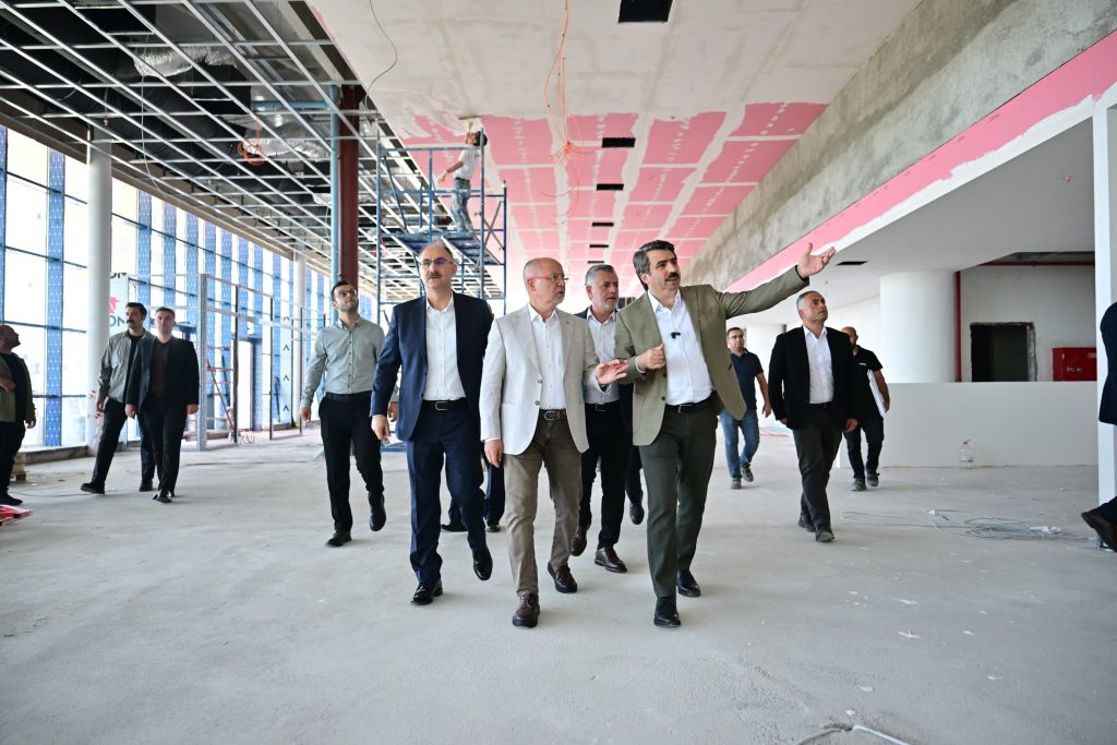 Yıldırım’da Dönüşüm Rüzgarı: Piremir Gençlik ve Spor Merkezi %80 Tamamlandı