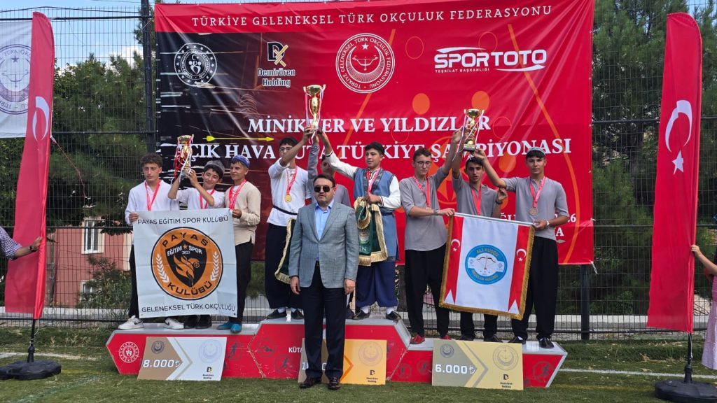Orhangazi’nin şampiyon okçularına Başkan Aydın’dan başarı belgesi