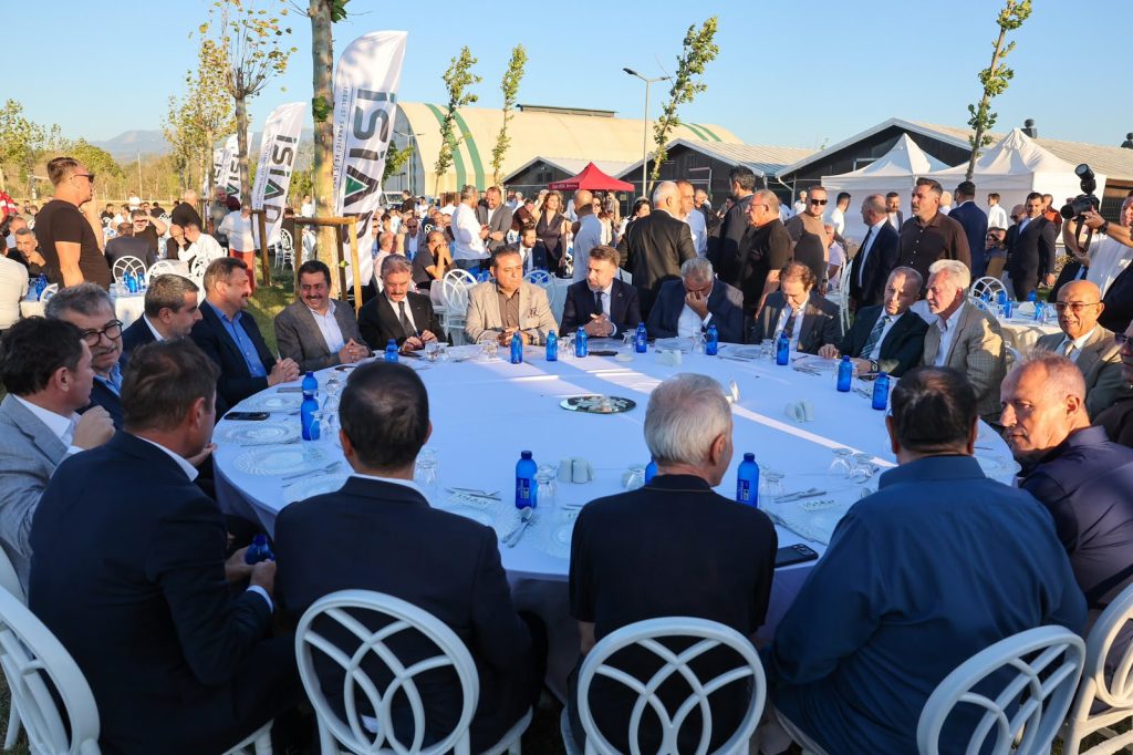 Bursa Üretim Gücünü İSİAD Buluşmasında Bir Kez Daha Ortaya Koydu