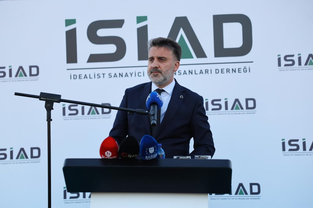 Bursa Üretim Gücünü İSİAD Buluşmasında Bir Kez Daha Ortaya Koydu