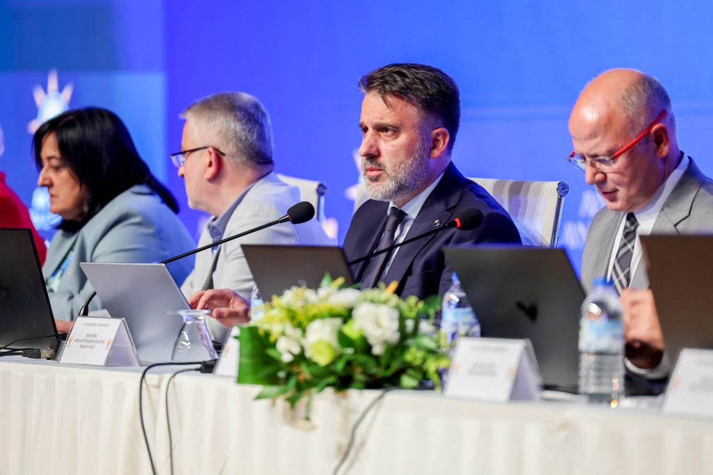 Büyükşehir’den Asfalt Rekoru ve Dev Proje Müjdeleri