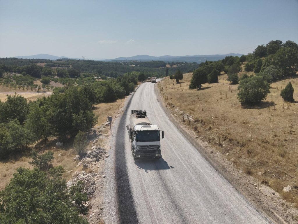 Büyükşehir’den Harmancık’a Ulaşım İçi Dev Yatırım: 5 Mahallenin Yolları Yenileniyor