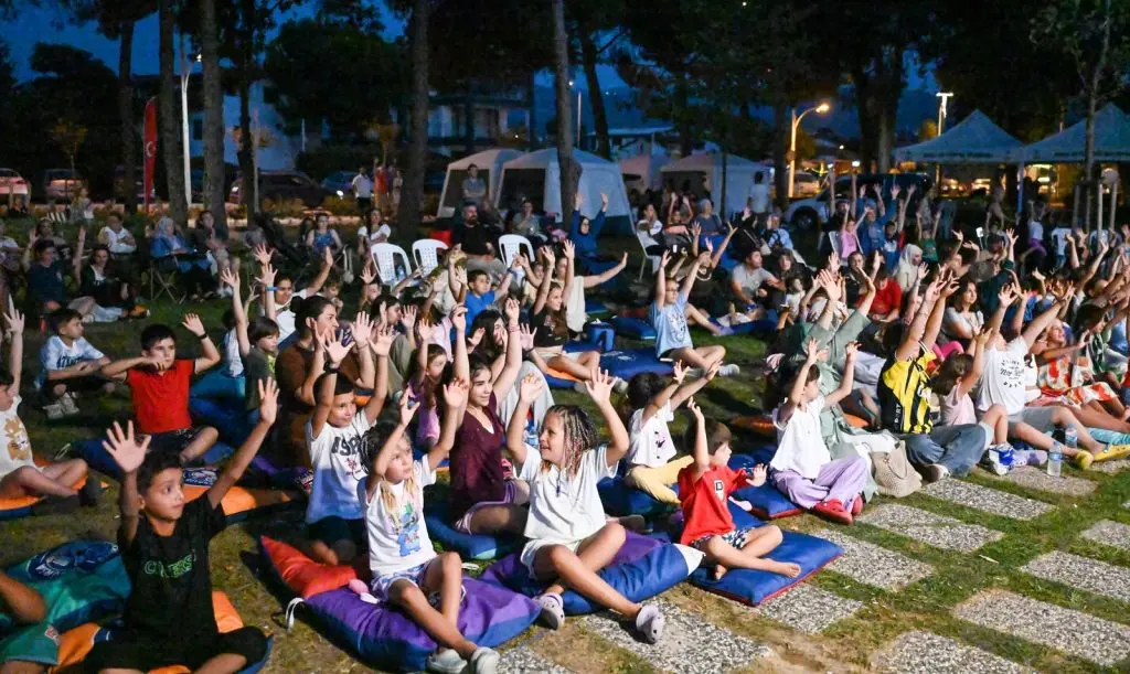 Büyükşehir’den İznik’e Dev Mobil Bilim Festivali