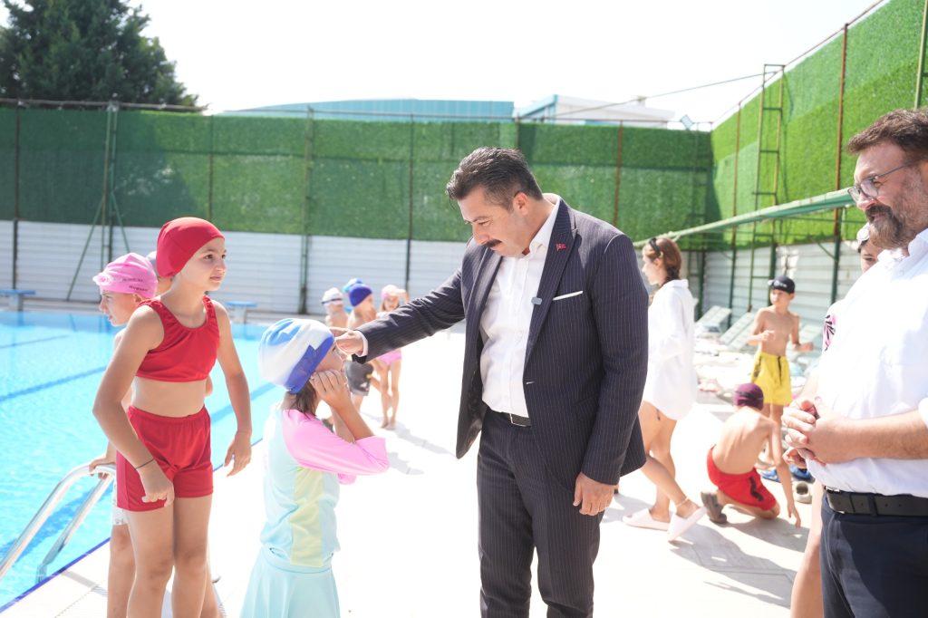 Yenişehir'de Sertifika Coşkusu: Başkan Ercan Özel’den Spor Yatırımı Vurgusu