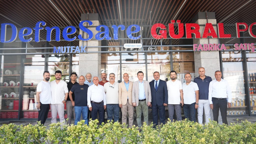 Başkan Erkan Aydın’dan Girişimcilere Destek: Defne Sare Mutfak Açılışını Yaptı
