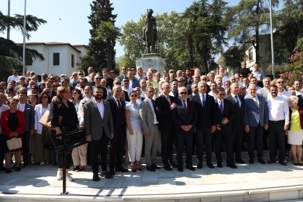 Bursa’da 6 CHP’li Belediye Başkanı YENİ Parti’ye Katıldı