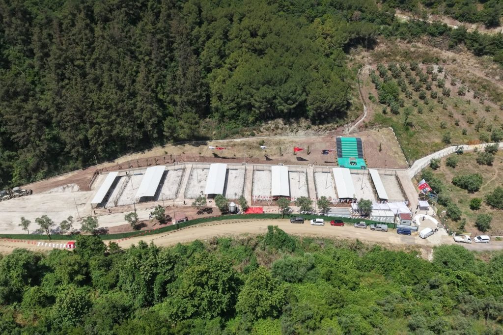Gemlik’te Barınak Ziyaretçilere Hep Açık