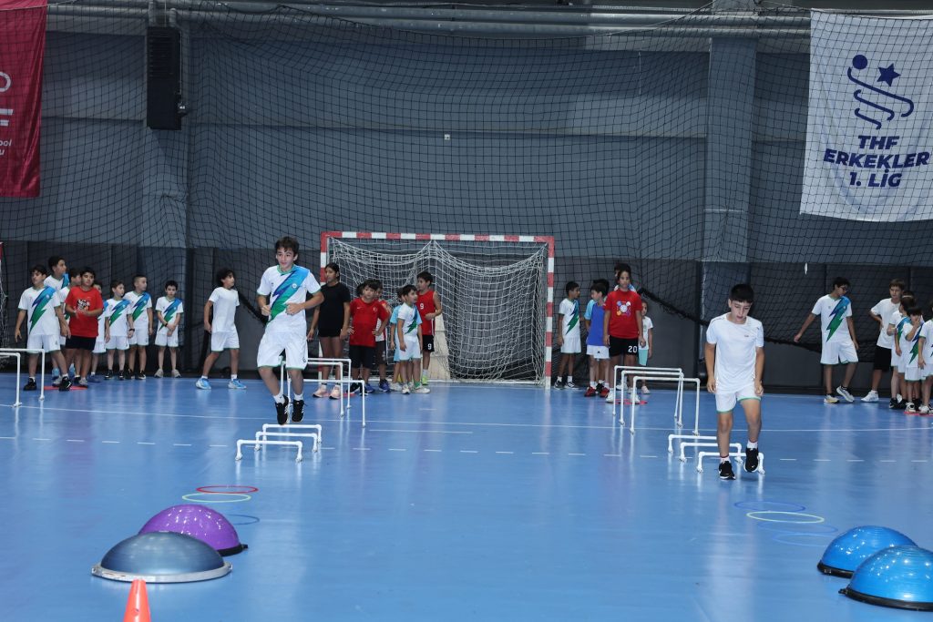 Nilüfer Belediyespor Hentbol Akademisi Kuruldu