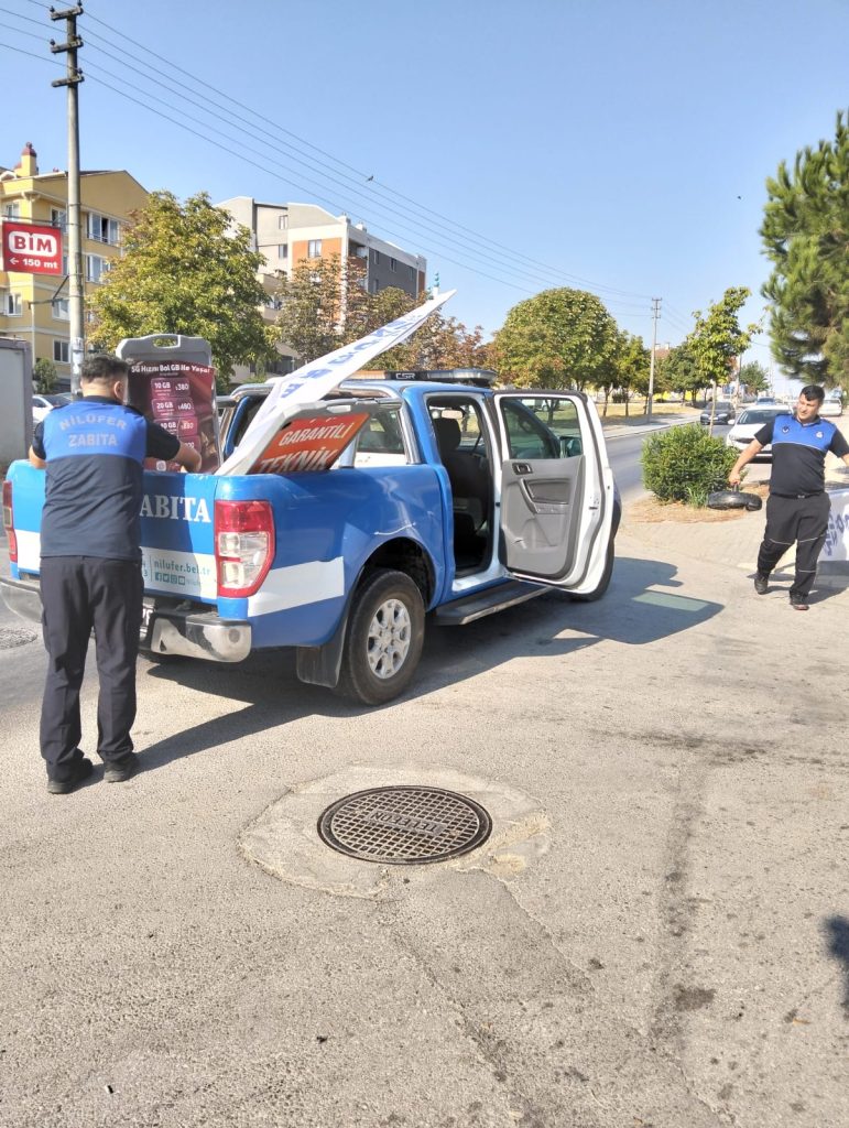 Nilüfer’de Yaya Güvenliği İçin Denetim: Kaldırımlar Temizlendi