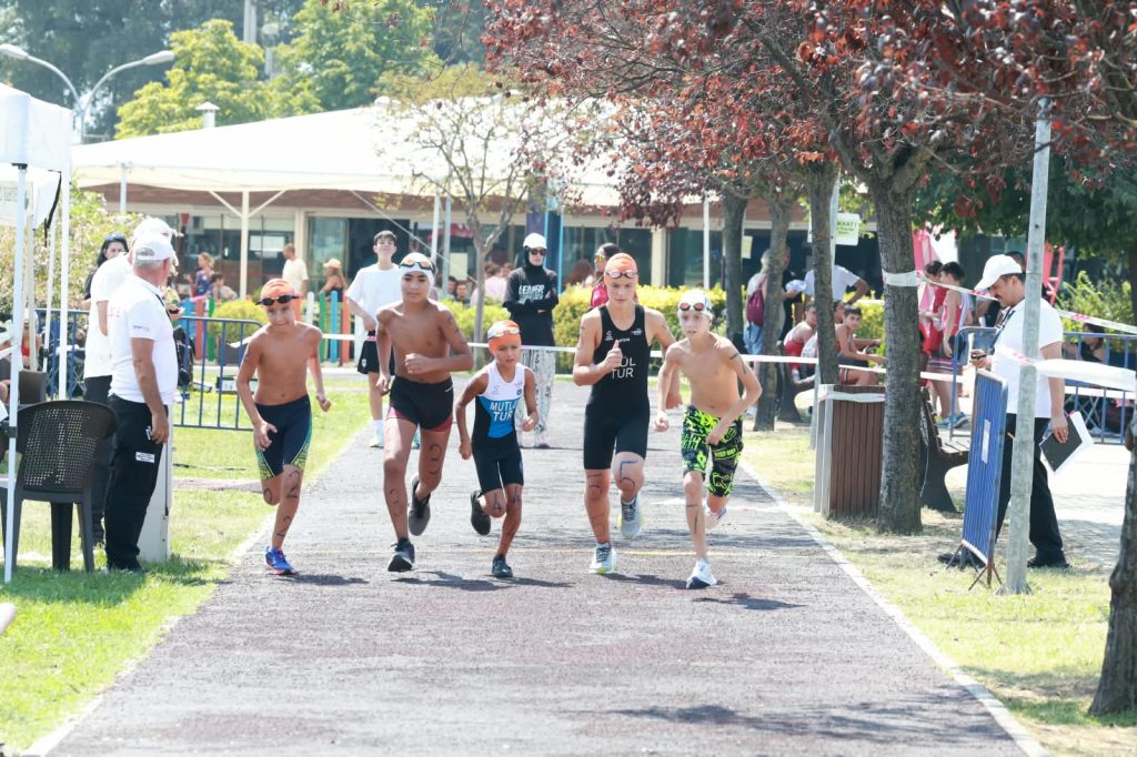Osmangazi’de Triathle Heyecanı: Sukaypark’ta Büyük Yarış