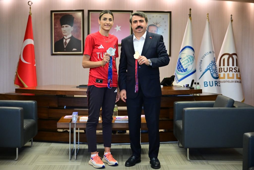 Yıldırım Belediyesi’nin Milli Sporcusu Şampiyon Oldu