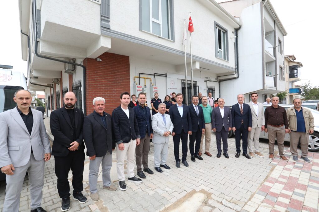 İnegöl’de Sağlık Hamlesi: Akhisar Mahallesi Yeni Sağlık Merkezine Kavuştu