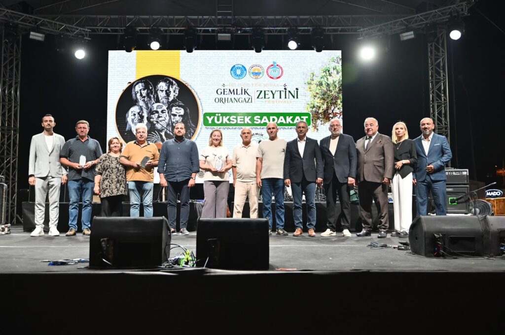 33. Gemlik Zeytini Festivali’nde 1 Kilo Zeytin 77 Bin Liraya Satıldı