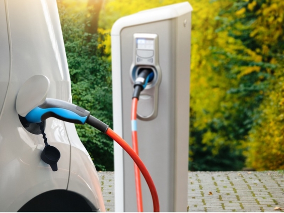 Elektrikli Araçların Artışı Enerji Sistemlerini Yeniden Şekillendiriyor
