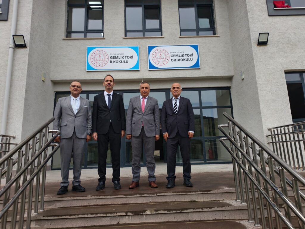 Gürhan Çokgezer Gemlik’te Eğitim Yatırımlarını Sahada İnceledi