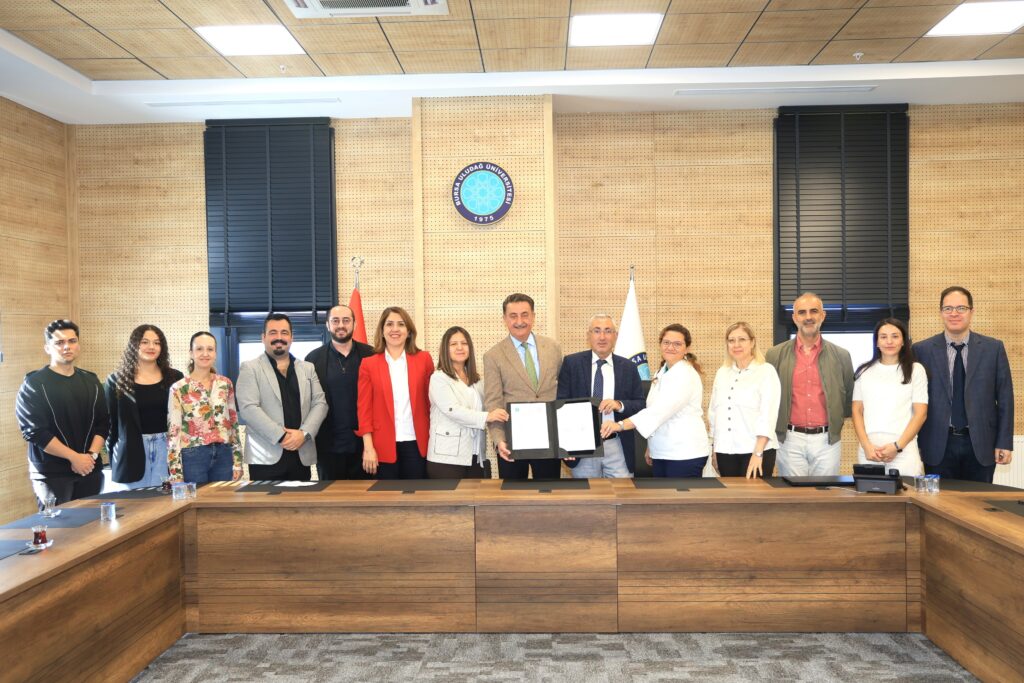 BUÜ Matematik Öğrencileri Yazılım Ve Veri Analizinde Sahada Olacak