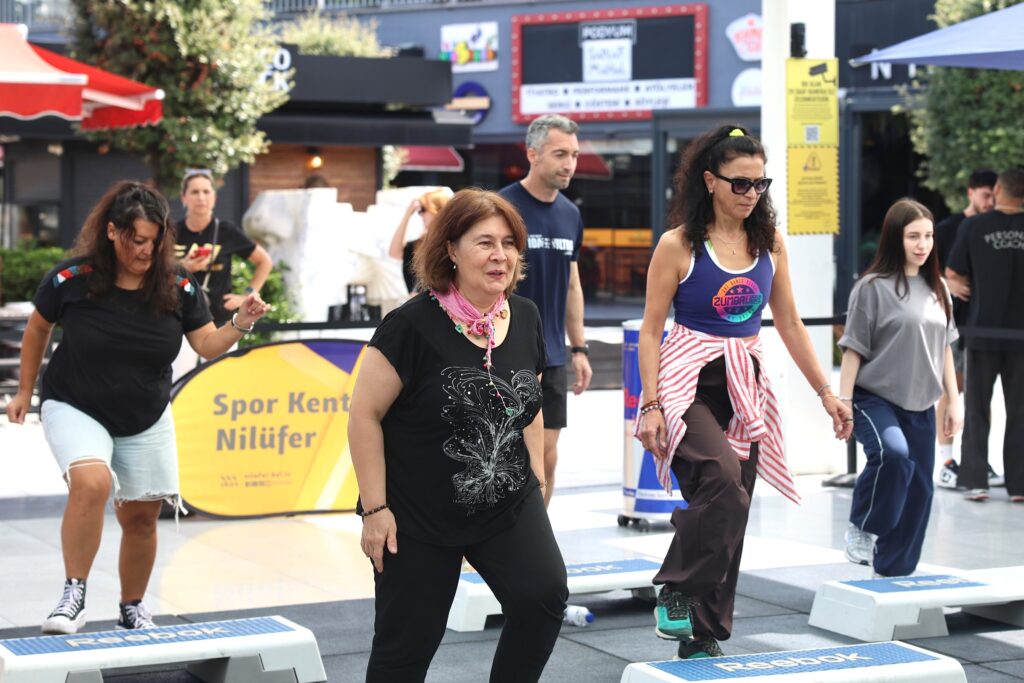 Nilüfer Belediyesi’nden Podyumpark’ta Dev Outdoor Fitness Etkinliği