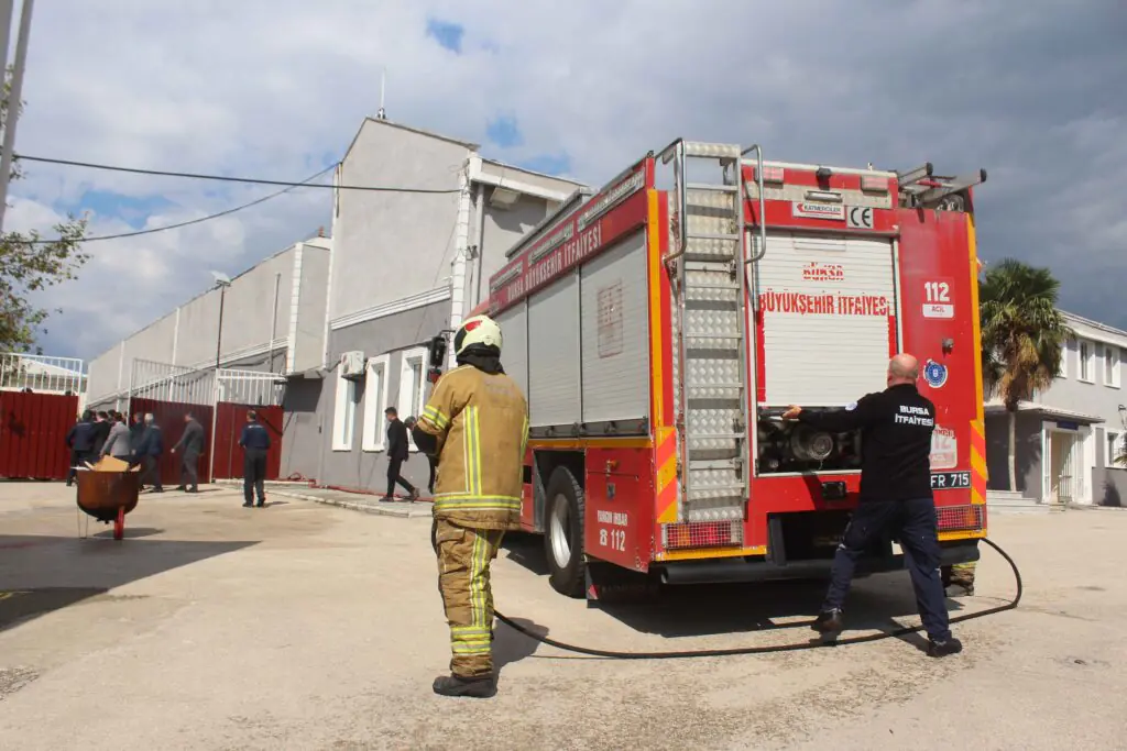 Gemlik Açık Cezaevi’nde Gerçeği Aratmayan Afet Tatbikatı