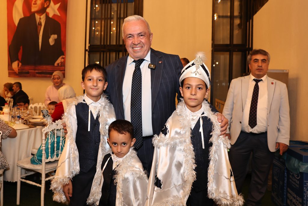Nilüfer’de 22’nci Geleneksel Sünnet Şöleni Coşkuyla Gerçekleşti